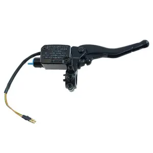 Yamaha Huvudbromscylinder Fram/H&ouml;ger (3C6F583T10)