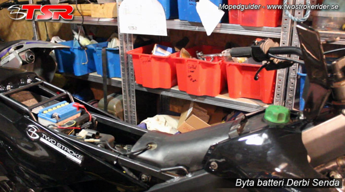 Guide - Byt batteri crossmoped - bild 2