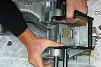 Montera subframe för förgasare