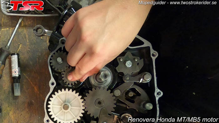 Renovera MT5-motor - Bild 128