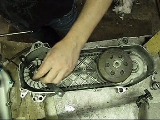 Demontering variator - Bild 5