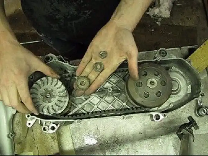 Demontering variator - Bild 6