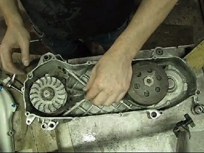 Demontering variator - Bild 36