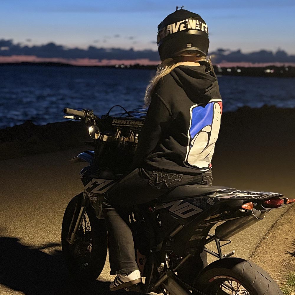 TSR Hoodie (Finger) Svart