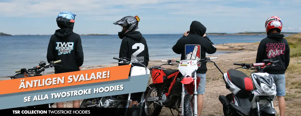 Mopedåkare vid strand TSR Collection Hoodies